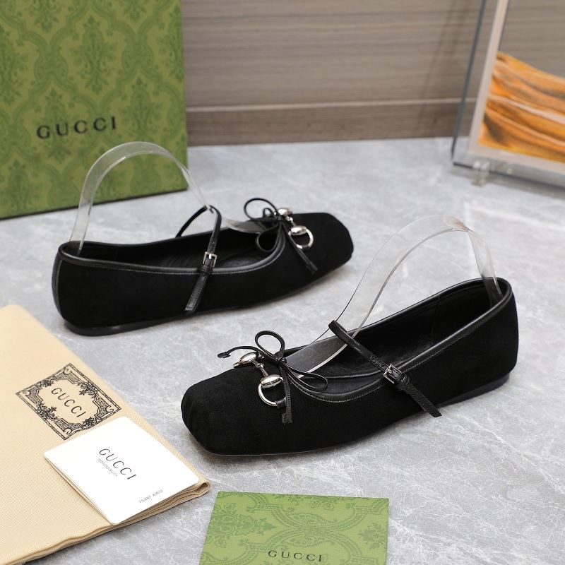 Gucci Flat Shoes